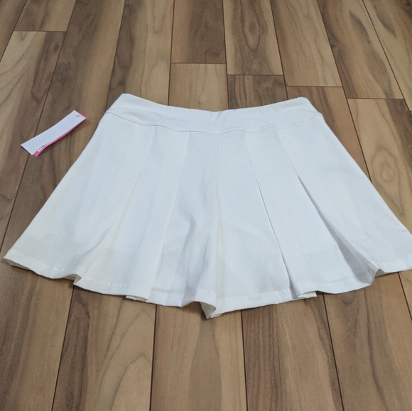 NWT! Lilly Pulitzer Luxletic Frazer Shorts Resort White UPF 50 Size 6 - Picture 13 of 14